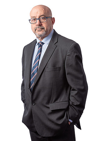 Headshot_¾ portrait_Constance_Sanders_Photography
